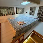 بيت للعطل Tiny House In Altinkum, 100 M From The Sea *