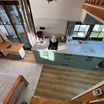بيت للعطل Tiny House In Altinkum, 100 M From The Sea *