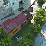 Tiny House In Altinkum, 100 M From The Sea *