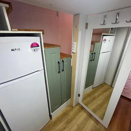 Tiny House In Altinkum, 100 M From The Sea *