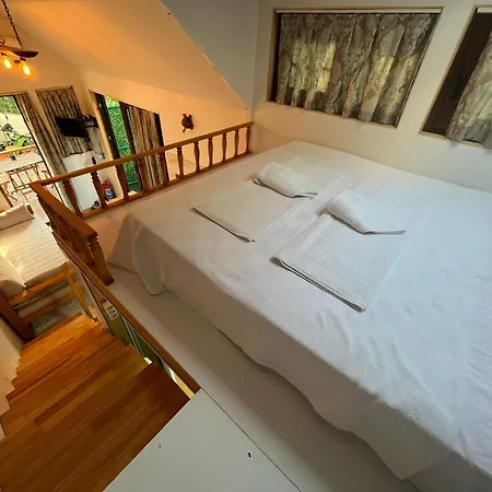 Altinkum Tiny House, 100 M From The Sea Σπίτι διακοπών *