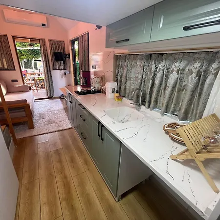 Altinkum Tiny House, 100 M From The Sea Vakantiehuis *