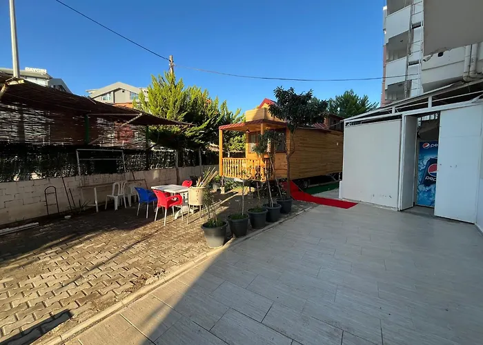 Tiny House In Altinkum, 100 M From The Sea 펜션 *